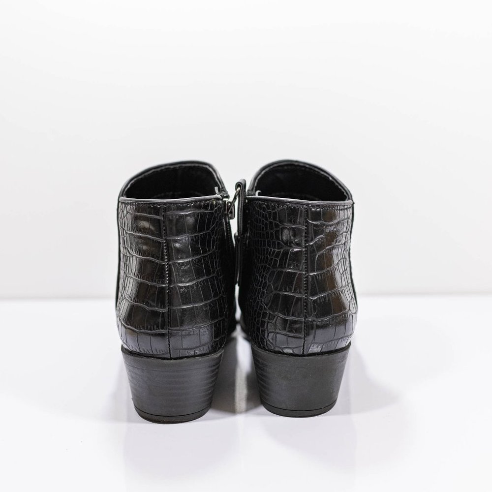 Simply Vera Vera Wang Ankle Boots (EUC) - Picture 6 of 10